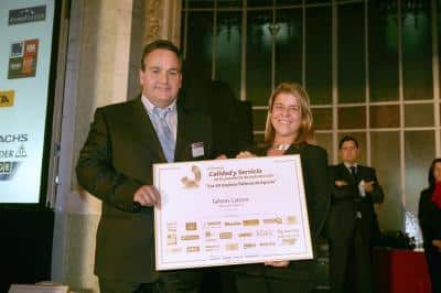 Jordi Pericás recibe el premio Calidad y Servicio